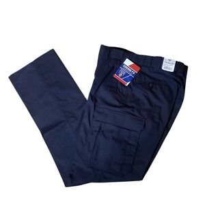 NWT Flying Cross Men's Cargo Pants FX57300 Navy – Size 32